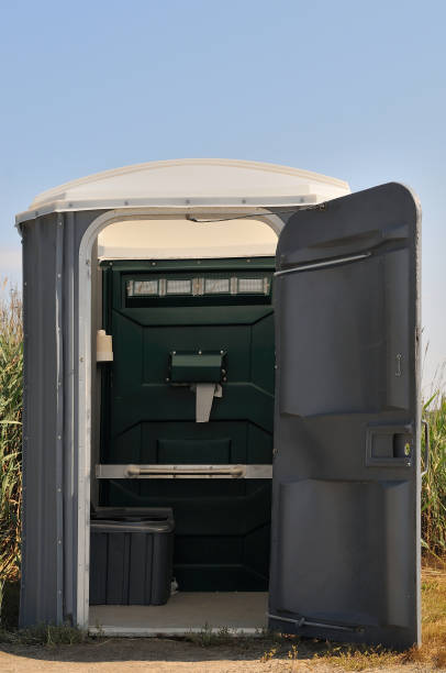 Best Porta potty rental near me  in Zephyrhills North, FL